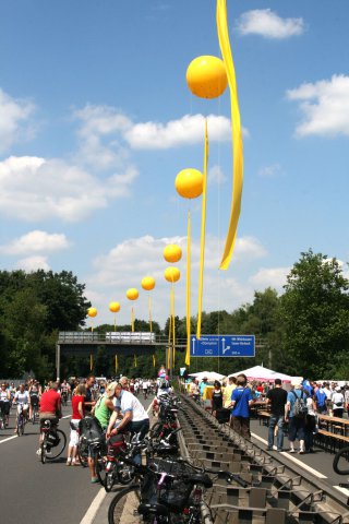 still-leben gelbe ballons